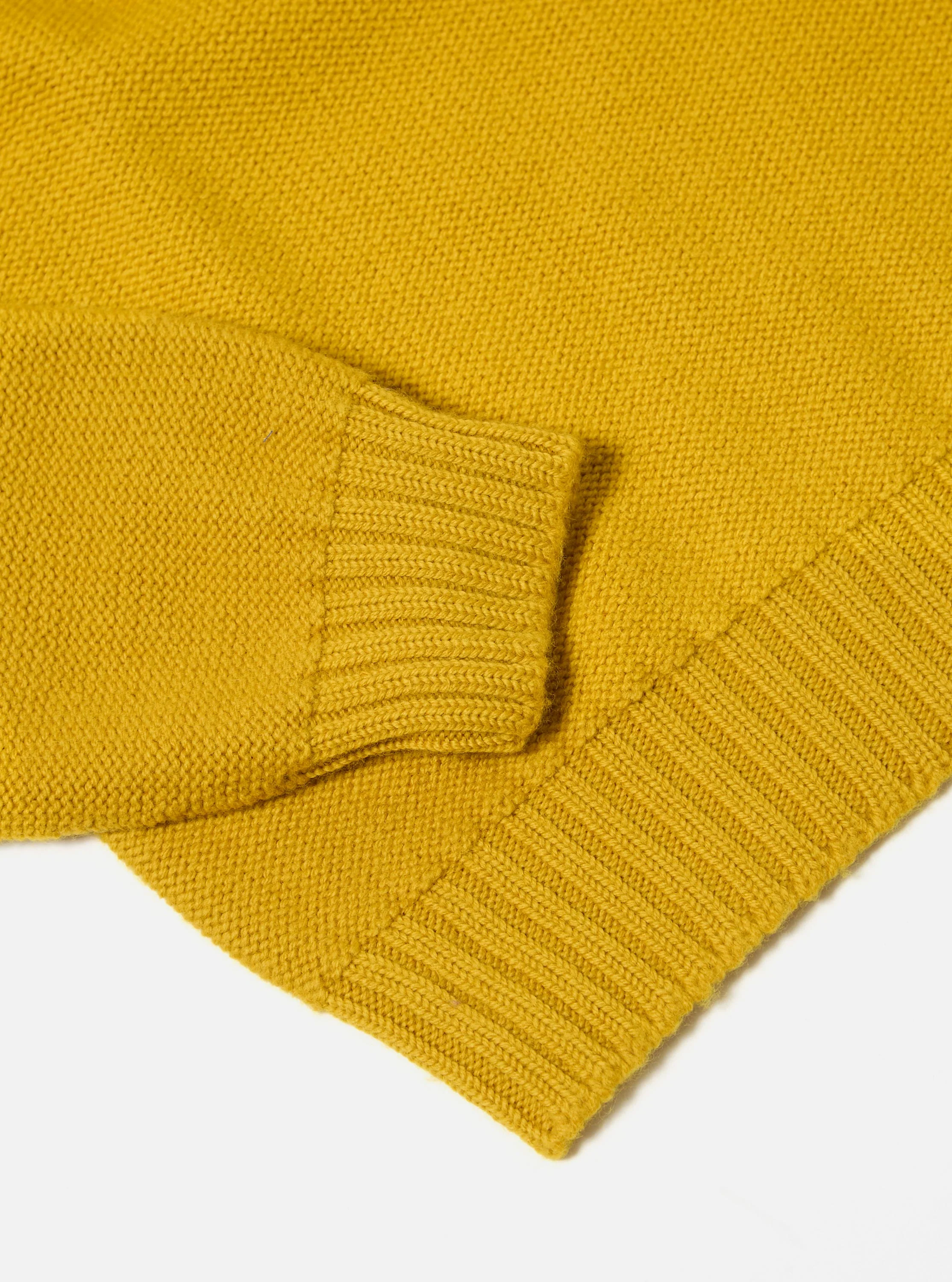 Gold Shetland Wild Seamless Crew - Image 7